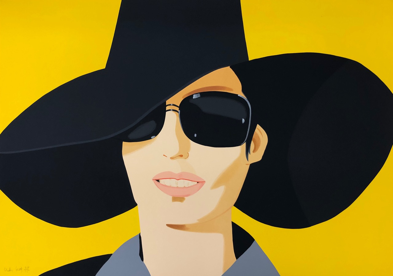 Vivien In Black Hat,2010